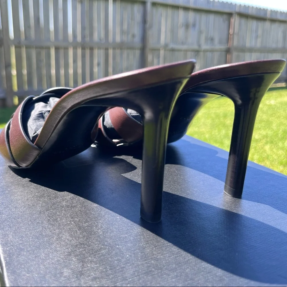 Saint Laurent Tribute Sandal size 35.5 - Picture 3 of 6
